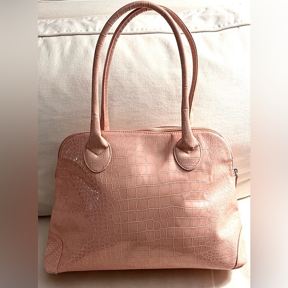Pink Purses and Bags Large Shoulder Bag Patent Leather Croc Pattern - Picture 9 of 13